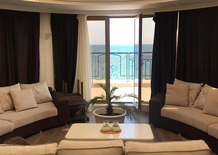 Penthouse Happy Moments *