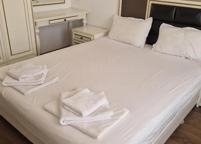 Апартамент Penthouse Happy Moments *